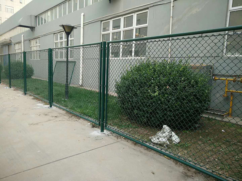 勾花網(wǎng)護欄網(wǎng) 勾花網(wǎng)護欄網(wǎng)